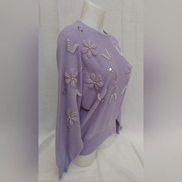 Vintage 80s Women's 100% Cashmere lavender Sweater EMBELLISHED pearl purple - Picture 2 of 9